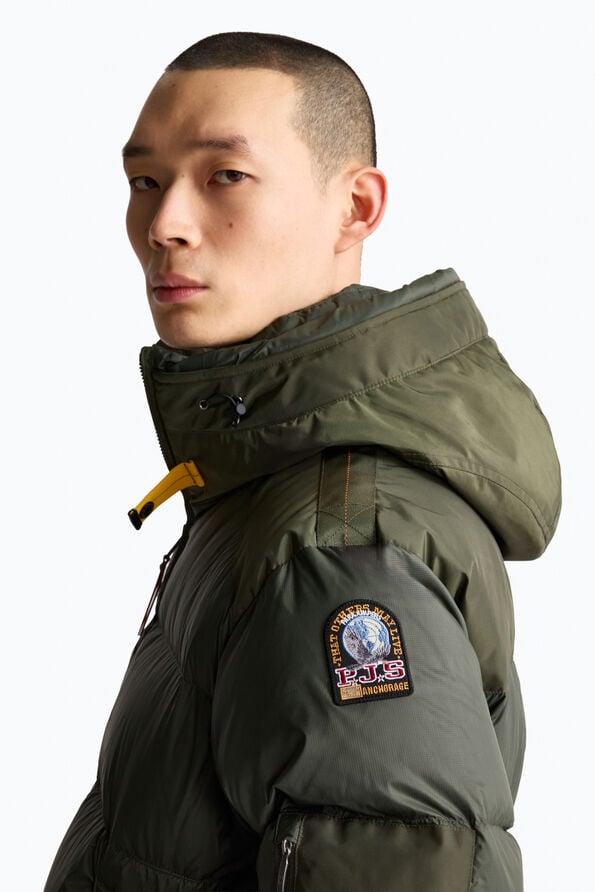 Parajumpers TYRIK - HOODED JACKET BLACK 26WMPMPUEN02P060541