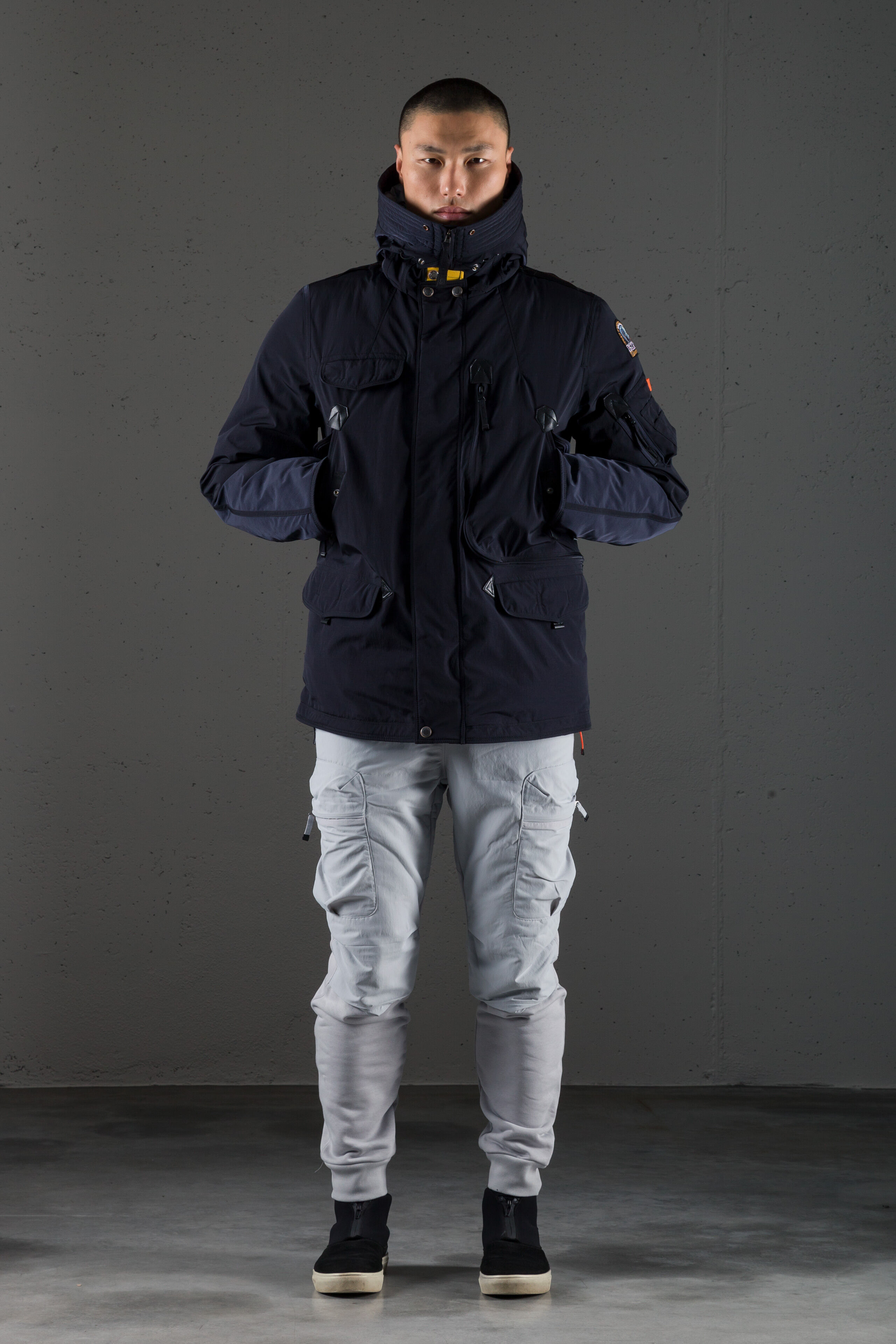 parajumpers right hand light