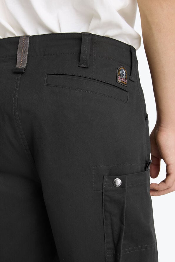 Parajumpers CLEVELAND &ndash; SHORT PANTS BLACK 26SMPMPAHI04P180541