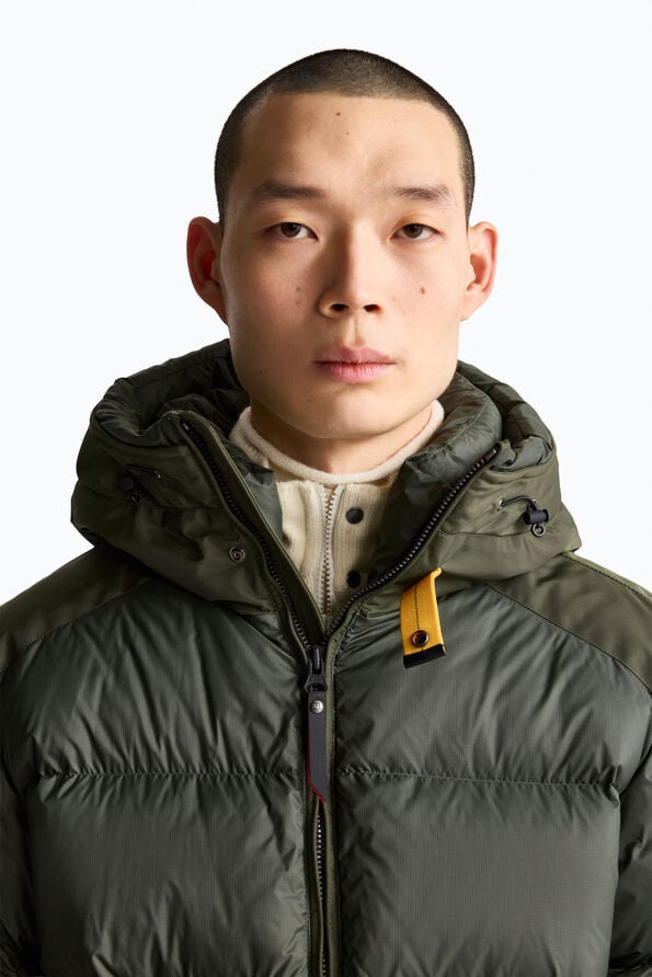Parajumpers TYRIK - HOODED JACKET BLACK 26WMPMPUEN02P060541