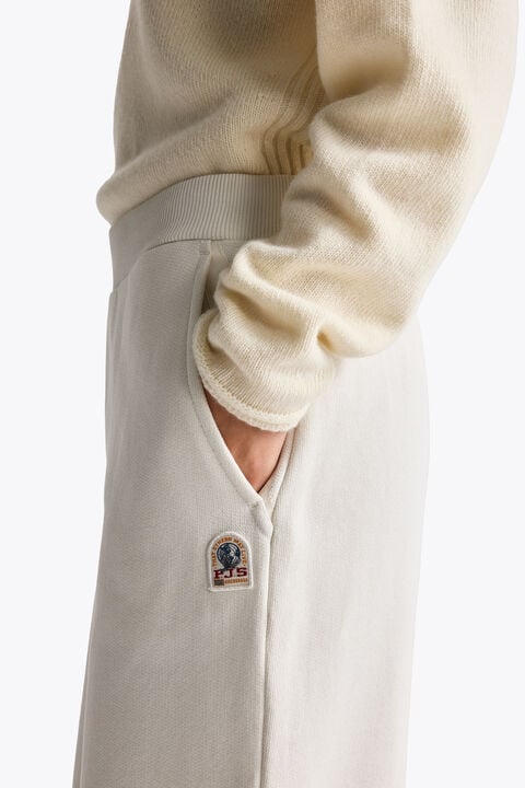Parajumpers CHOBE - ロングパンツ CHALK WHITE 26WMPWPAFJ34P650131