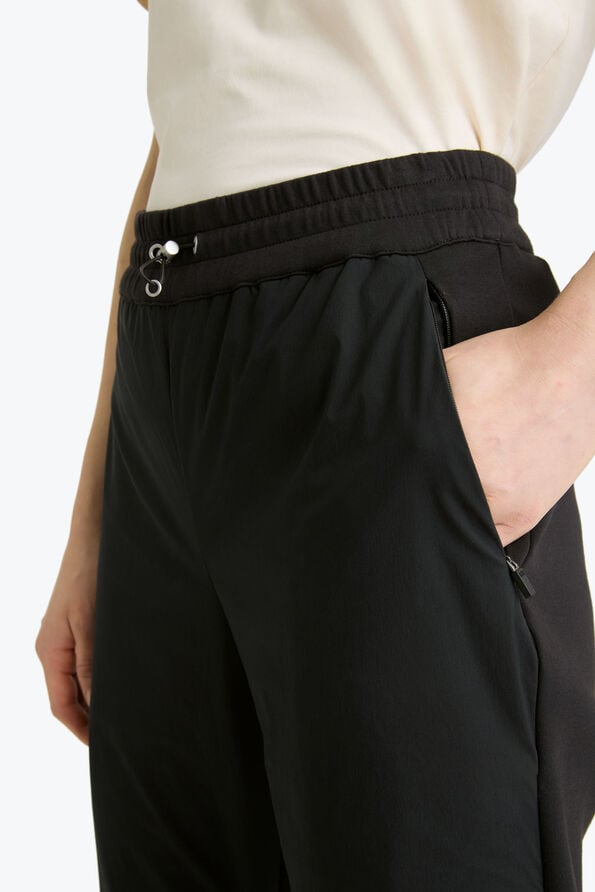 Parajumpers MILDRAE - LONG PANTS BLACK 26SMPWPATZ33P790541