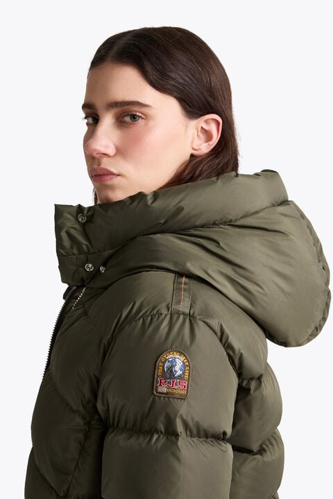 Parajumpers JINNY - SHORT DOWN JACKET BLACK 26WMPWPUTT32P590541