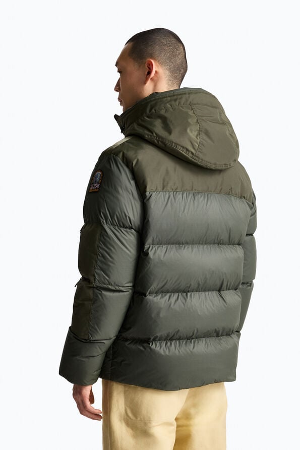 Parajumpers TYRIK - HOODED JACKET BLACK 26WMPMPUEN02P060541